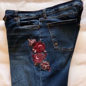 KUT Katy Boyfriend Size 4